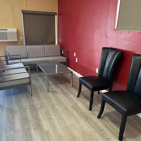 Desert Inn Motel Corona Zewnętrze zdjęcie