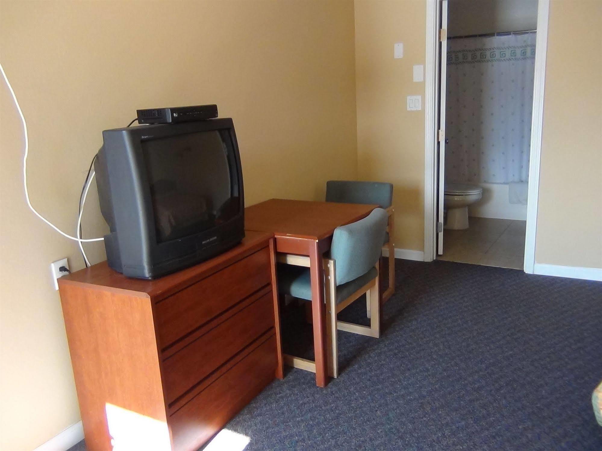 Desert Inn Motel Corona Zewnętrze zdjęcie