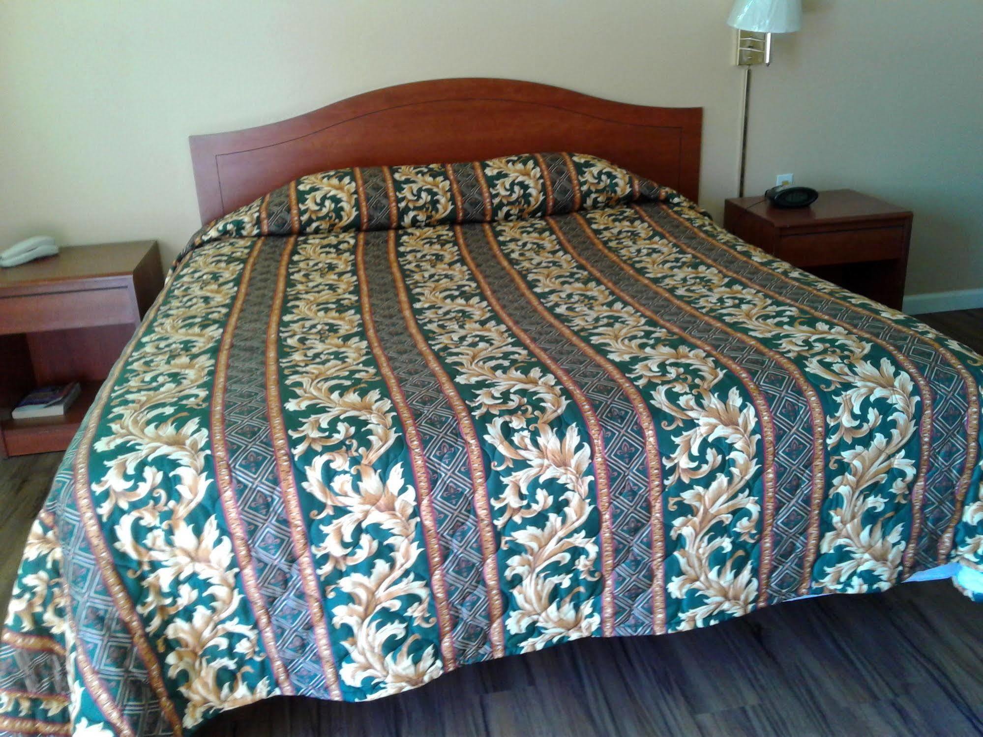 Desert Inn Motel Corona Zewnętrze zdjęcie