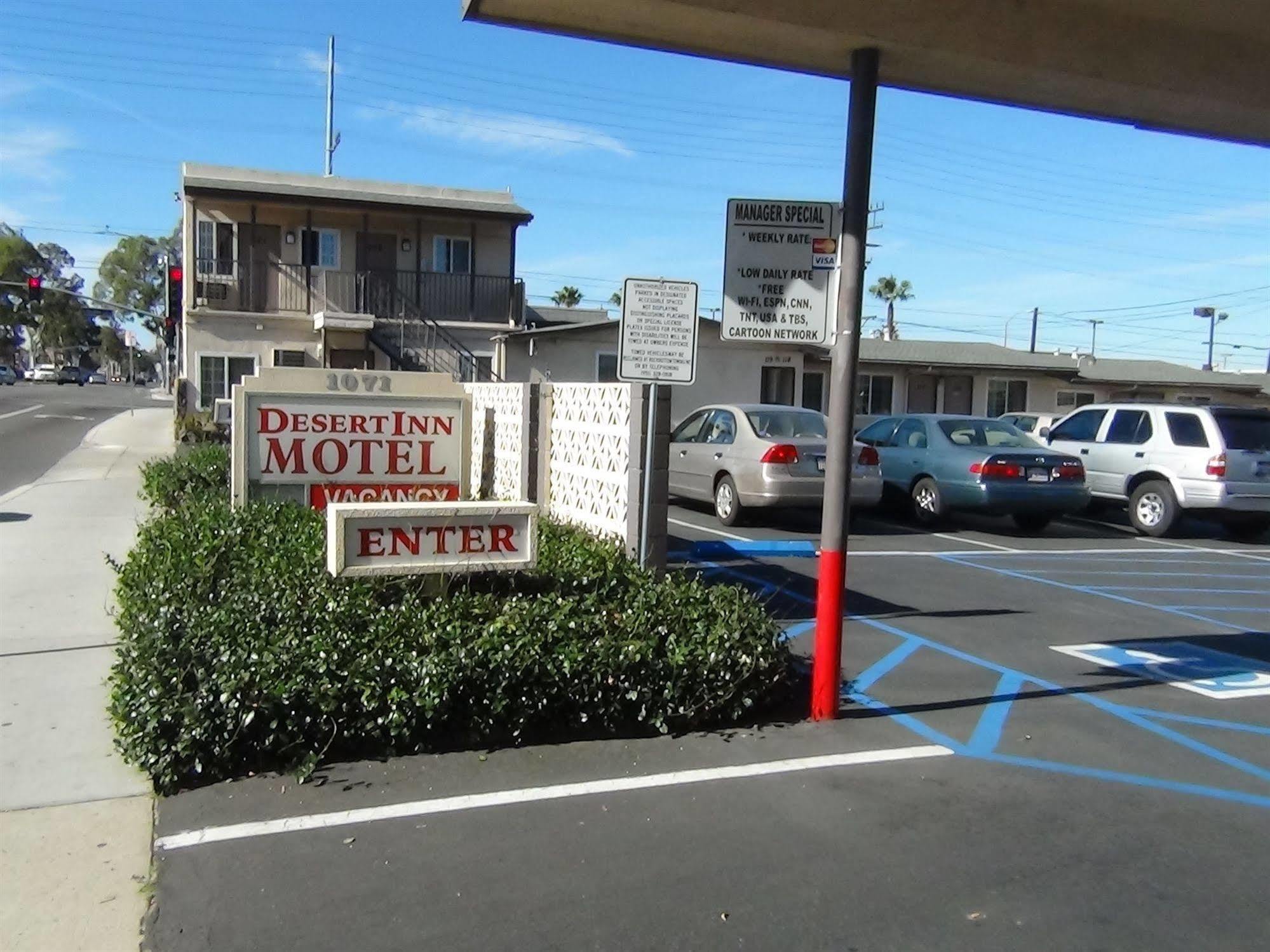 Desert Inn Motel Corona Zewnętrze zdjęcie