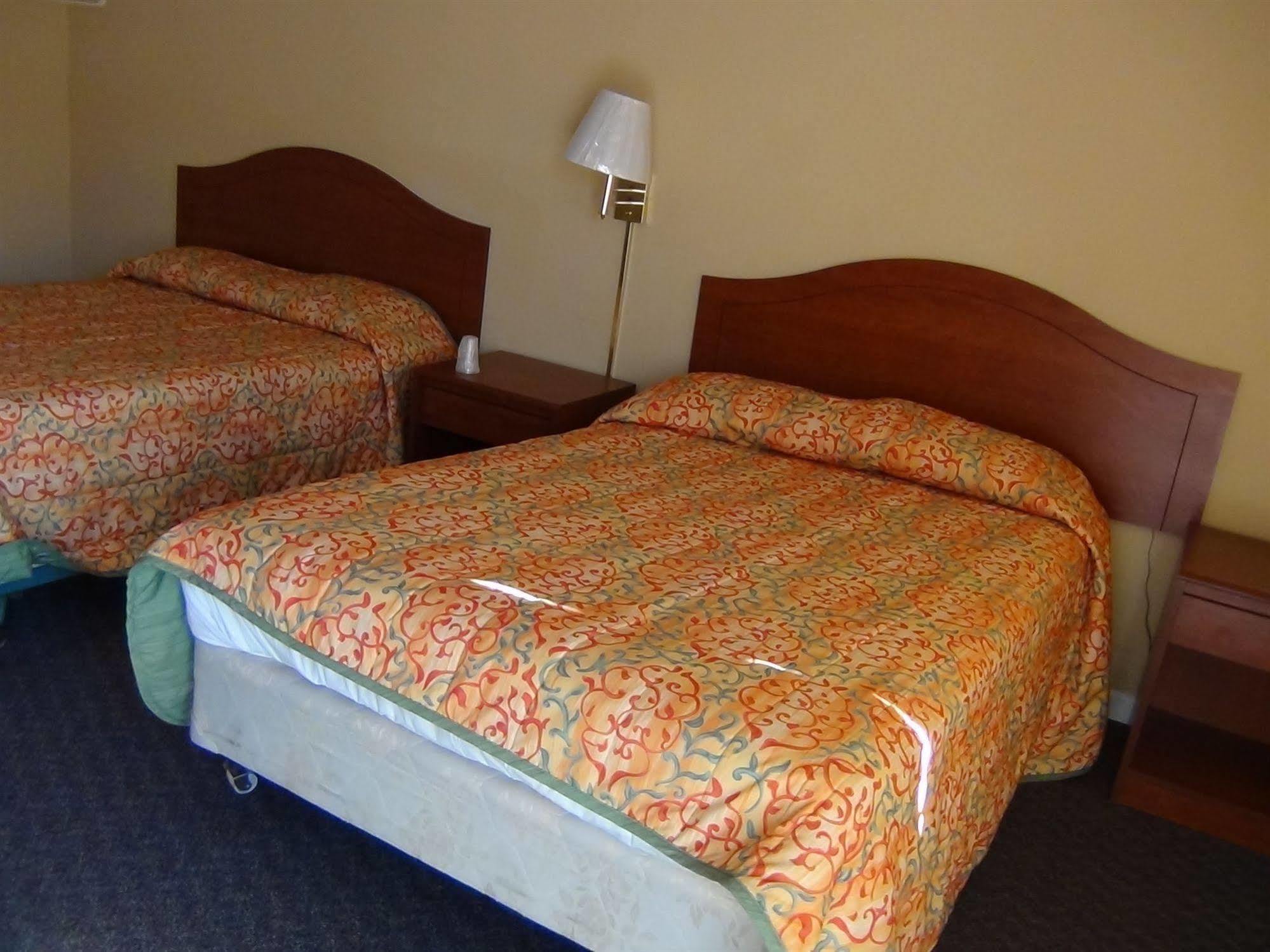 Desert Inn Motel Corona Zewnętrze zdjęcie